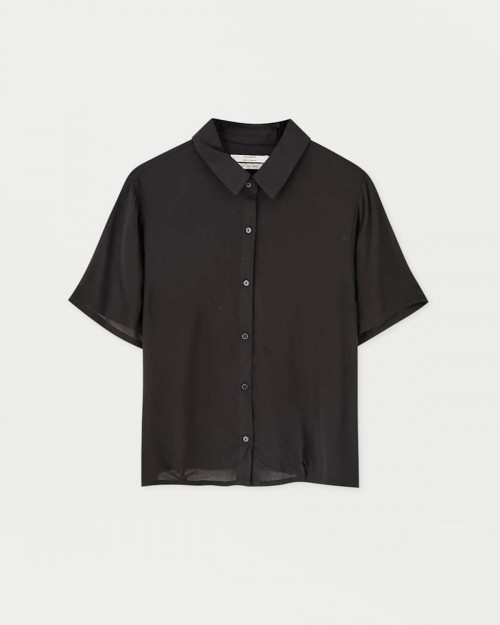 Short sleeve black shirt
